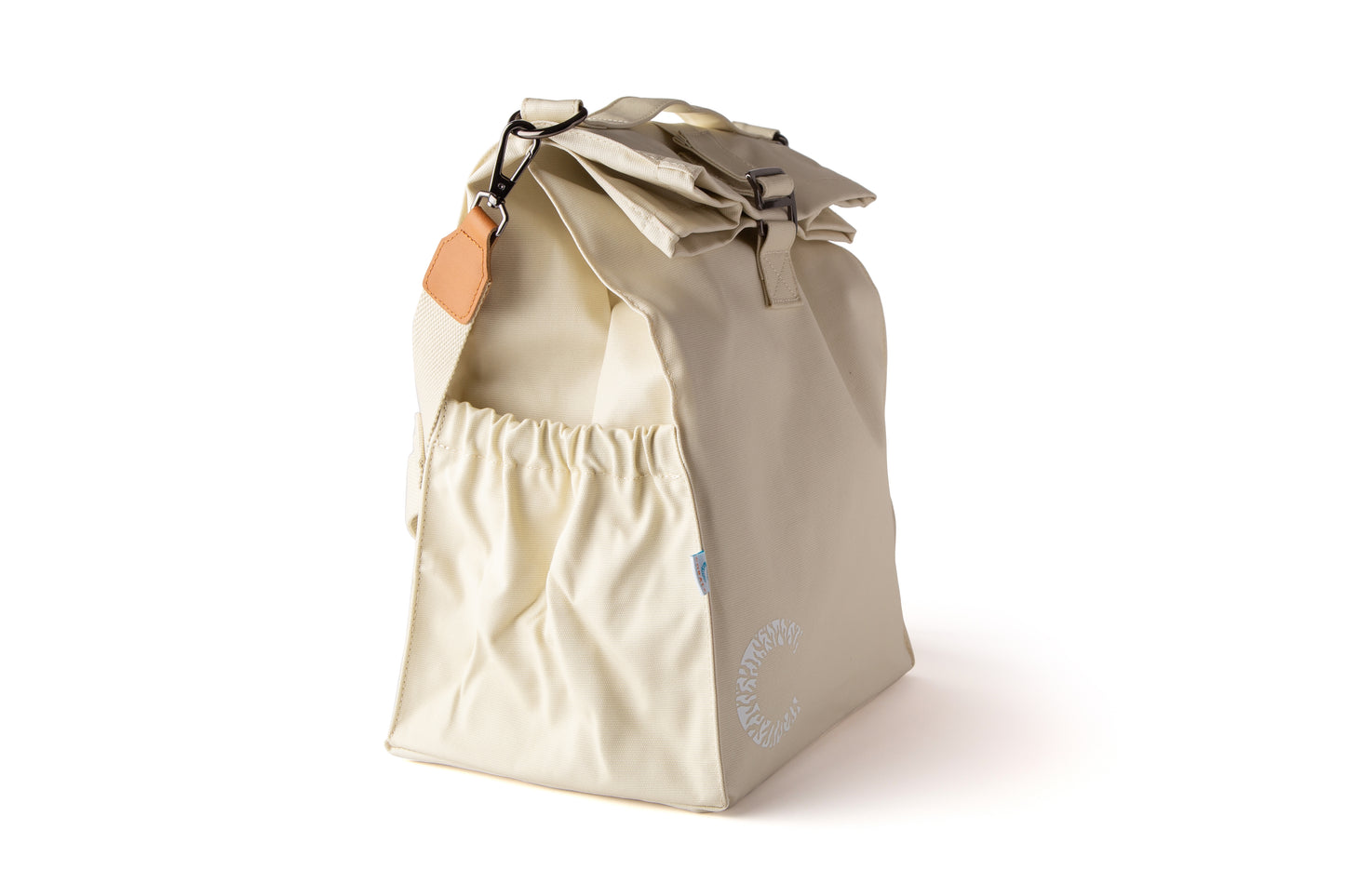 COOL BAG 2.0 - BUTTER CREAM LIFESTYLE SIZE