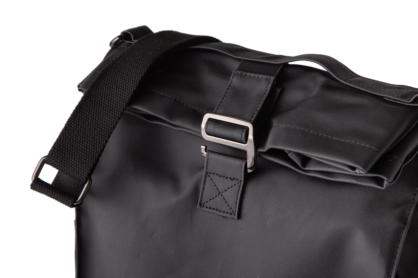 COOL BAG 2.0 - PETROLEUM BLACK LIFESTYLE SIZE